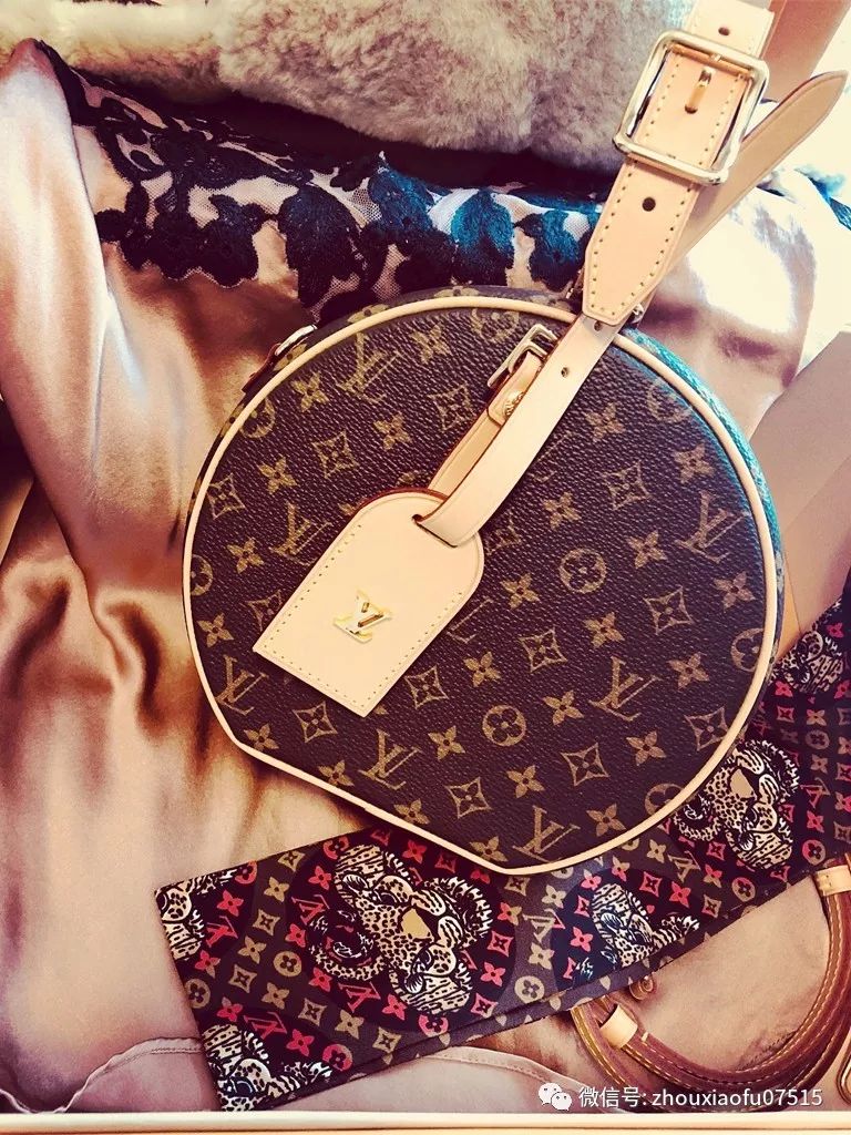 「周小福」「福夸」｜超级难买的LV圆饼包，还好我已拥有你