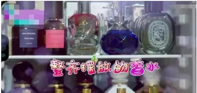 女明星开瓶盖教程,女明星化妆品使用方法