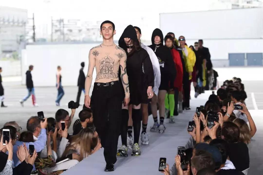 邓丽君与王菲的歌曲,邓丽君和王菲的经典歌曲