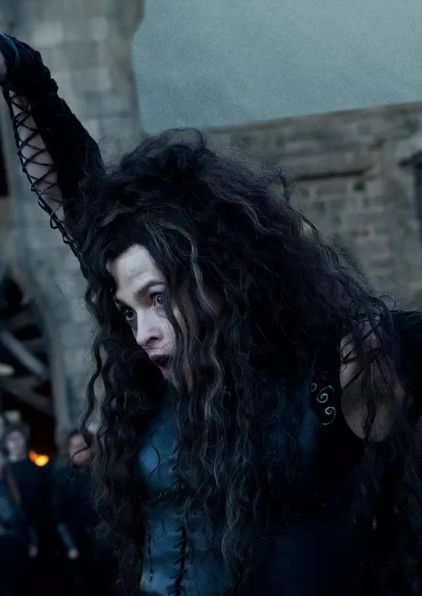 爱丽丝梦游仙境电影红桃皇后结局,爱丽丝梦游仙境红皇后电影完整版