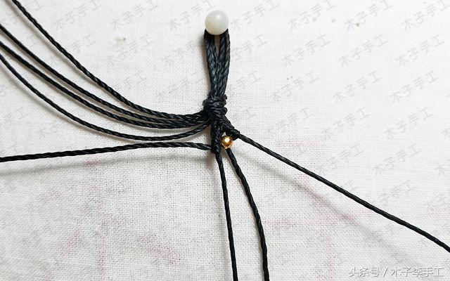 爱心情侣手绳教程视频,情侣手绳编法大全