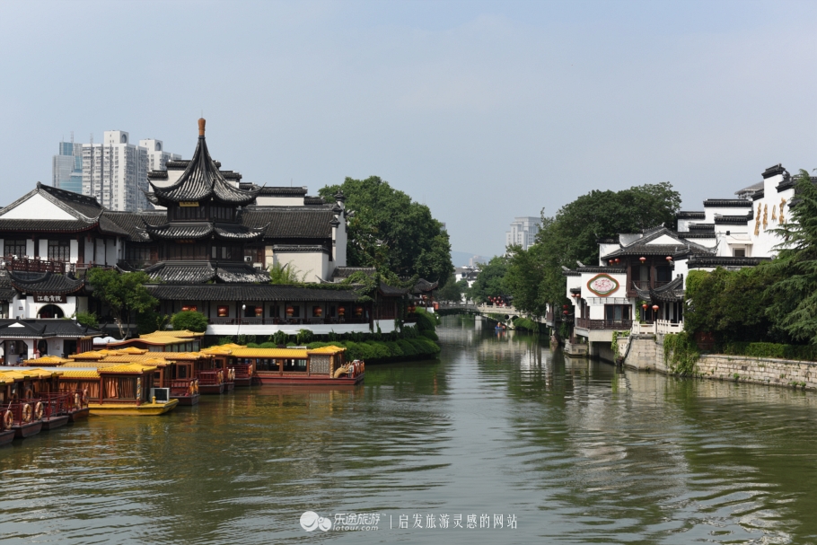 夫子庙来历和古今的变迁,南京著名的景点夫子庙江南古都