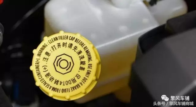 刹车越踩越软怎么回事,刹车越踩越软什么原因