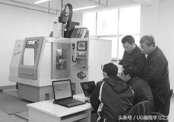 数控机床与普通机床有哪些区别,数控机床与普通机床的区别在哪