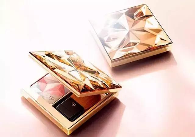 千万不要买网红上的东西,网红推荐的东西千万别买