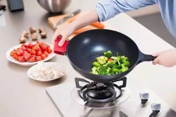 大家来说说哪种的锅最好用,现在的锅样式太多了买哪个更好