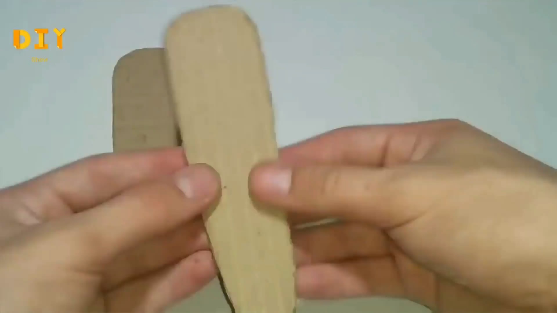 如何用磁铁做一个足球游戏机,纸板弹珠游戏机