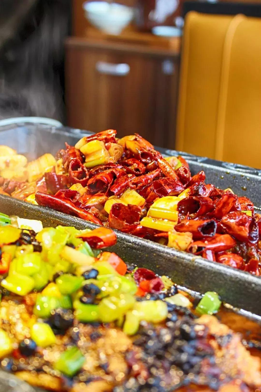 美食那么多,人气火爆的烤鱼店推荐