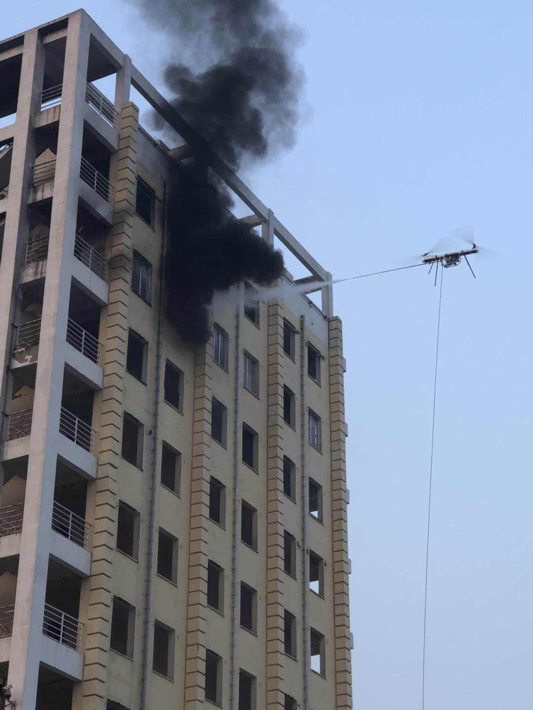 无人机灭火装备扑灭高层火灾,摩天营救无人机灭火