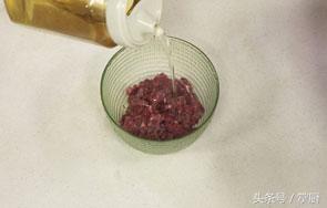 菠萝加牛肉好吃吗,菠萝牛肉配什么菜好吃一点