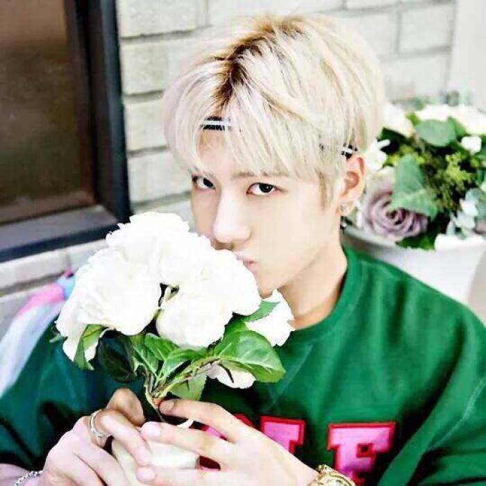 最容易让男人魂不守舍的星座女,异性缘爆棚擅长偷心的3大星座女