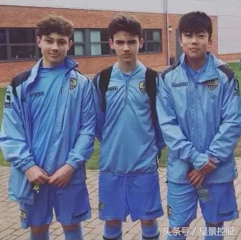 何朕宇何时踢英超,狼队续约何朕宇