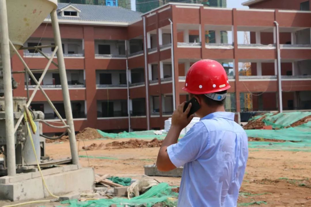 诗和远方还有田野和家乡,诗和远方也有人间日常