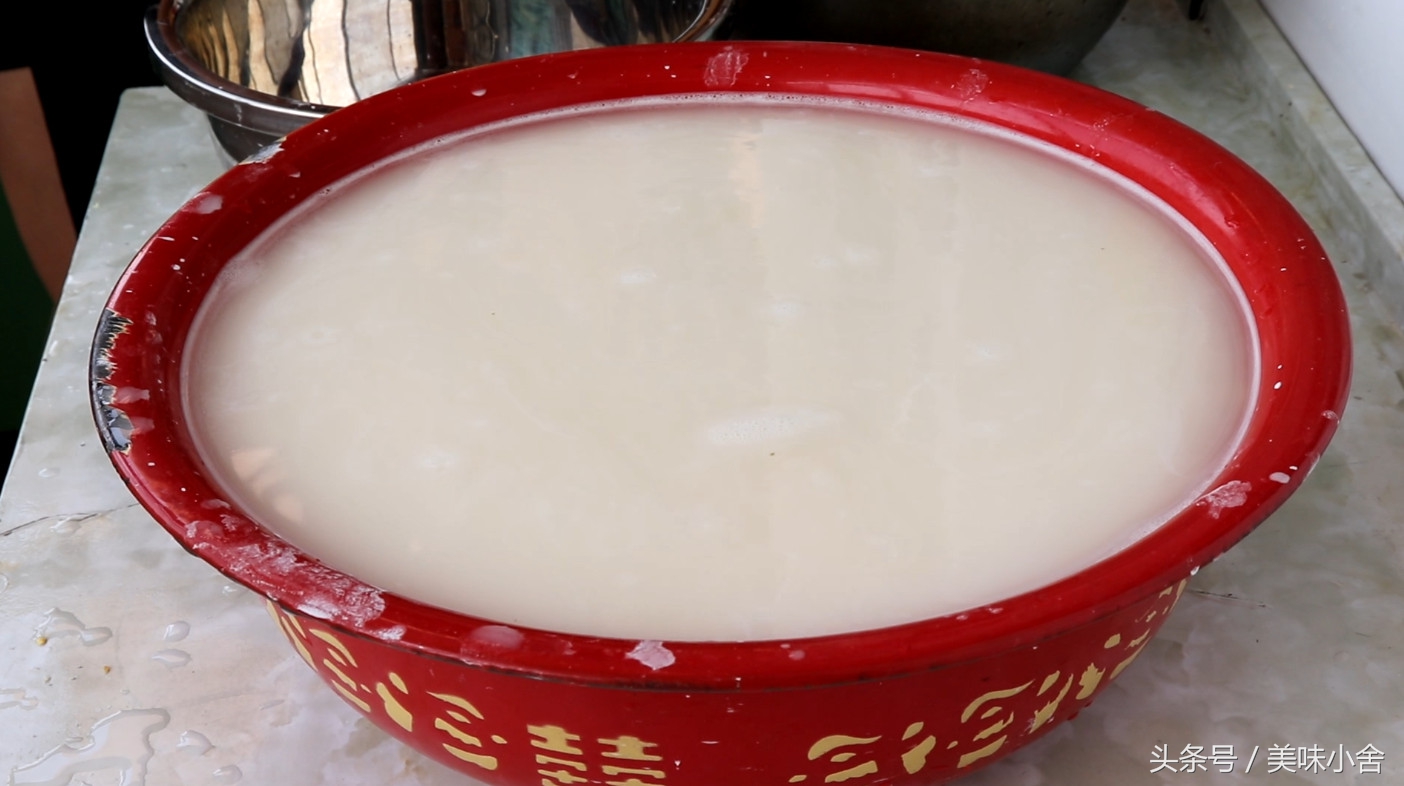 自制凉皮怎么不开裂又筋道,教你如何做家常凉皮