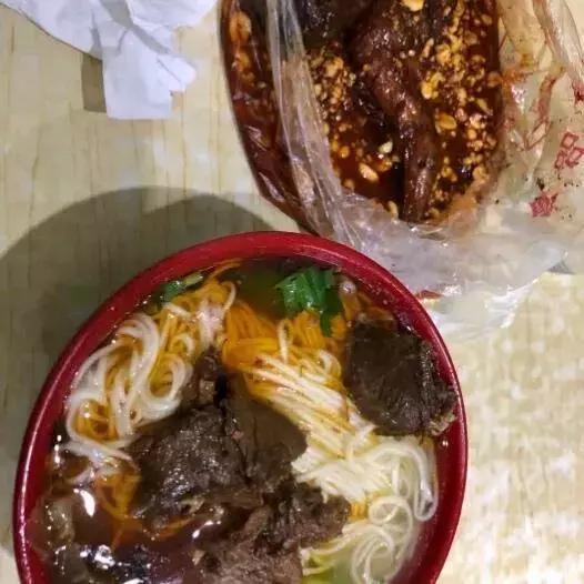 一天卖出1000只鸡,一天卖几千只的兔子