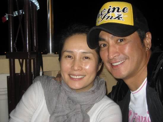 刘德华当年被雪藏多久,刘德华曾差点因唱功被劝退