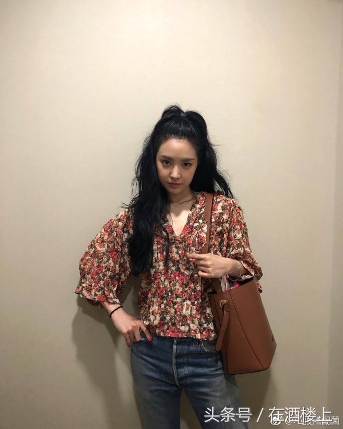 韩国女团apink孙娜恩黄色发色,apink女团孙娜恩