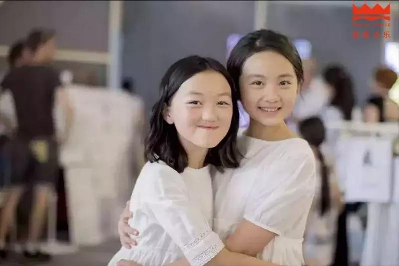 李嫣考试交白卷,李嫣练琴