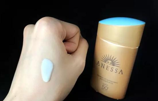 allie防晒霜和安耐晒啫喱,allie防晒和安耐晒哪个好用