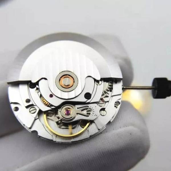 高仿表和真表差距大吗,为什么高仿工厂那么多