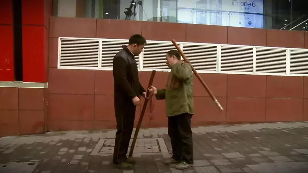 重庆河南纪录片最后的棒棒,重庆最后的棒棒纪录片何苦导演