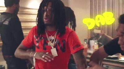 堡垒之夜尬舞的背后有着很多趣事,堡垒之夜尬舞手雷什么时候出的