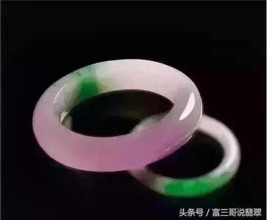 缅甸翡翠摆件翡翠观音挂件价格,花100万购买的翡翠