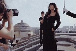 巩皇几岁了,巩皇年轻的时候有多美