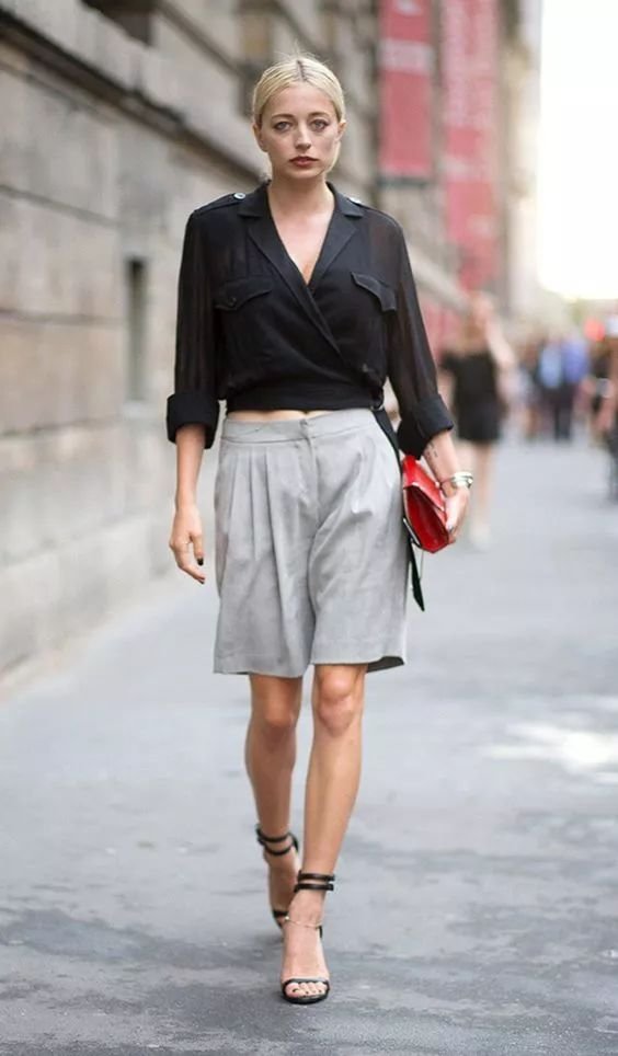 到公司上班可以穿短裤吗 (短裤怎么穿出高级范儿)