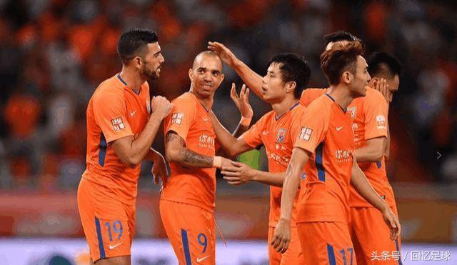 越老越妖进球视频,蒿俊闵手球上港获点球