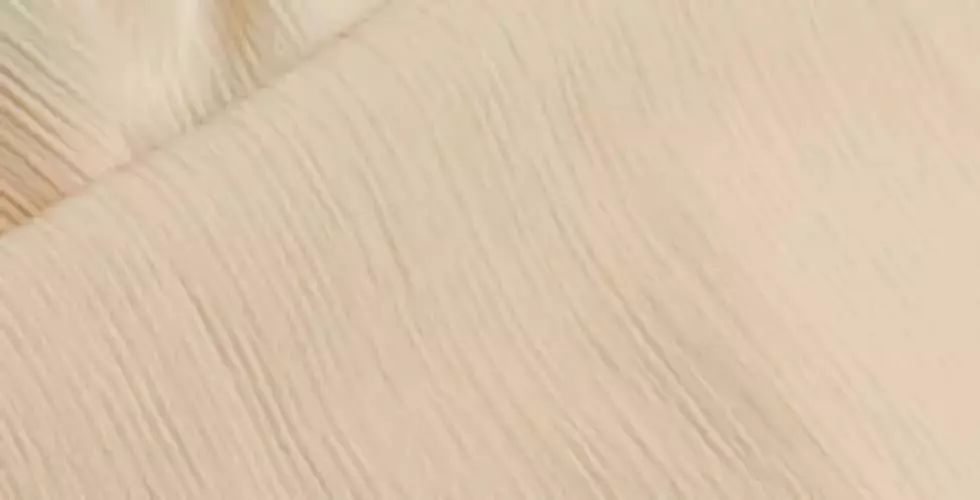 雪纺连衣裙有油怎样清洗,穿雪纺衫身上有异味怎么处理