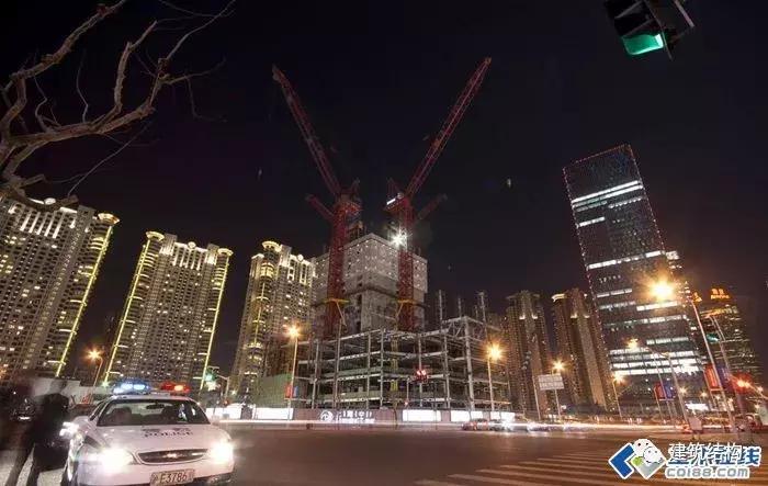 上海中心大厦127层怎么有632米,上海中心大厦632米127层内部