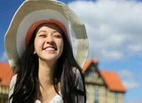 “前男友足球队”计划要提前惹？这朵抓不住的云终于要安定下来了