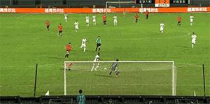 世界杯var裁判介入视频点球,var介入球点球