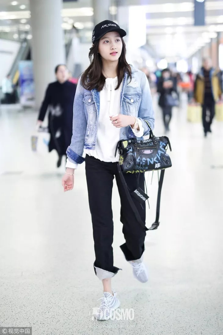 一款给杨幂穿火的包包,杨幂同款牛仔lv包