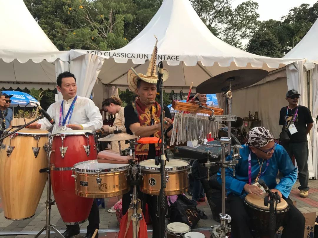 奥运档案圣火点燃,亚运圣火点燃的回放视频