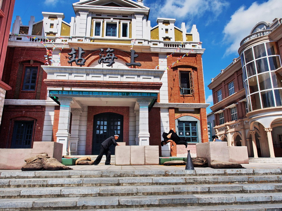 周末去游览影视城,影视城周末游玩