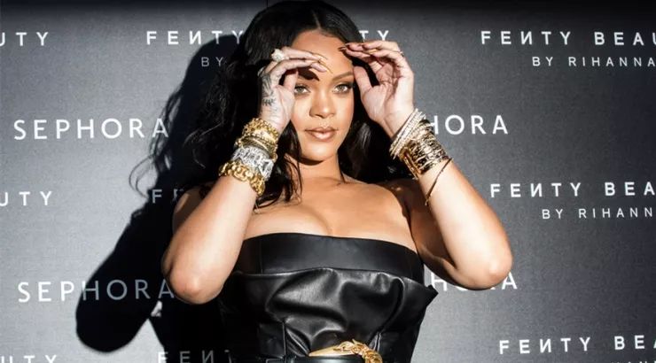 蕾哈娜怎么那么胖了,蕾哈娜喜欢吃什么