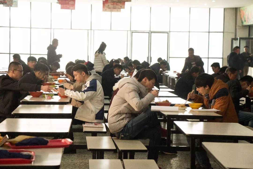 比二本线高一点的学校,比二本线多1分的本科能被录取吗