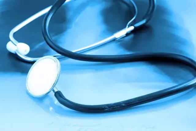 一根绣花针刺到心脏会不会死,一根致命的绣花针