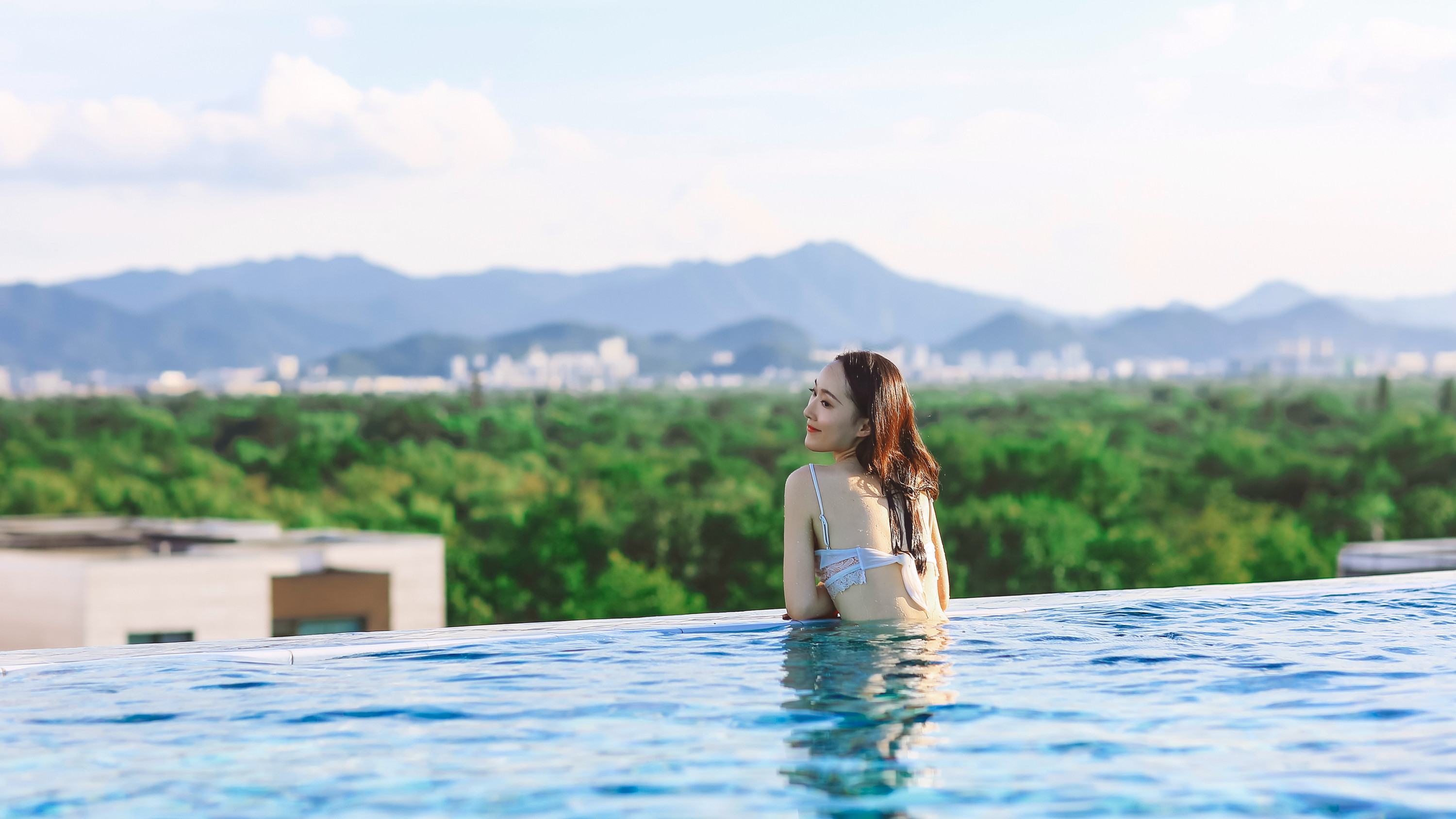 杭州网红打卡露天游泳池,无边泳池网红打卡视频