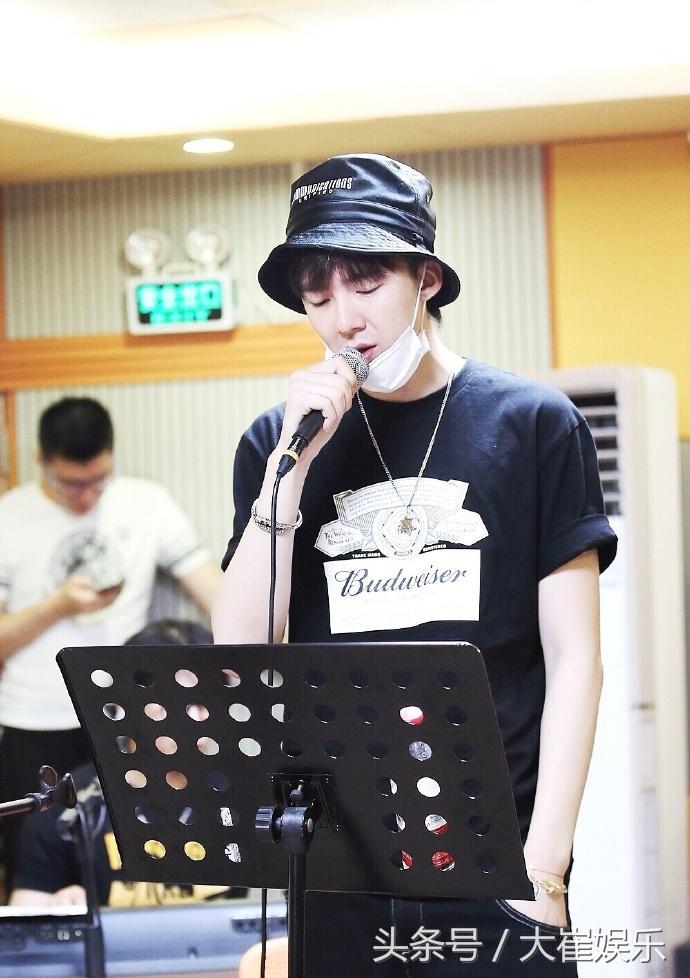 阿哲讨论舞帝利哥和摩登兄弟,摩登舞帝利哥