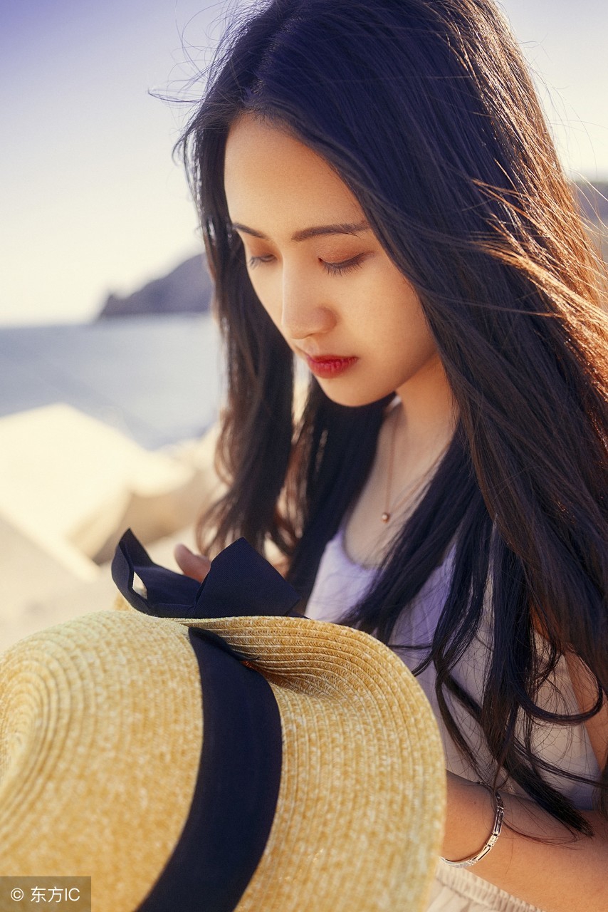 唐靖泽的黑眸渐渐加深了颜色：“我以后的日子？”