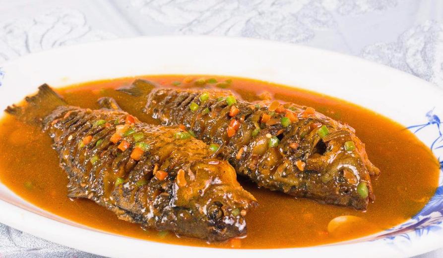 炖鱼炖多长时间最入味,水炖鱼炖多长时间最合适