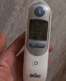 博朗耳温枪怎样切换儿童大人模式,博朗婴幼儿耳温枪怎么用