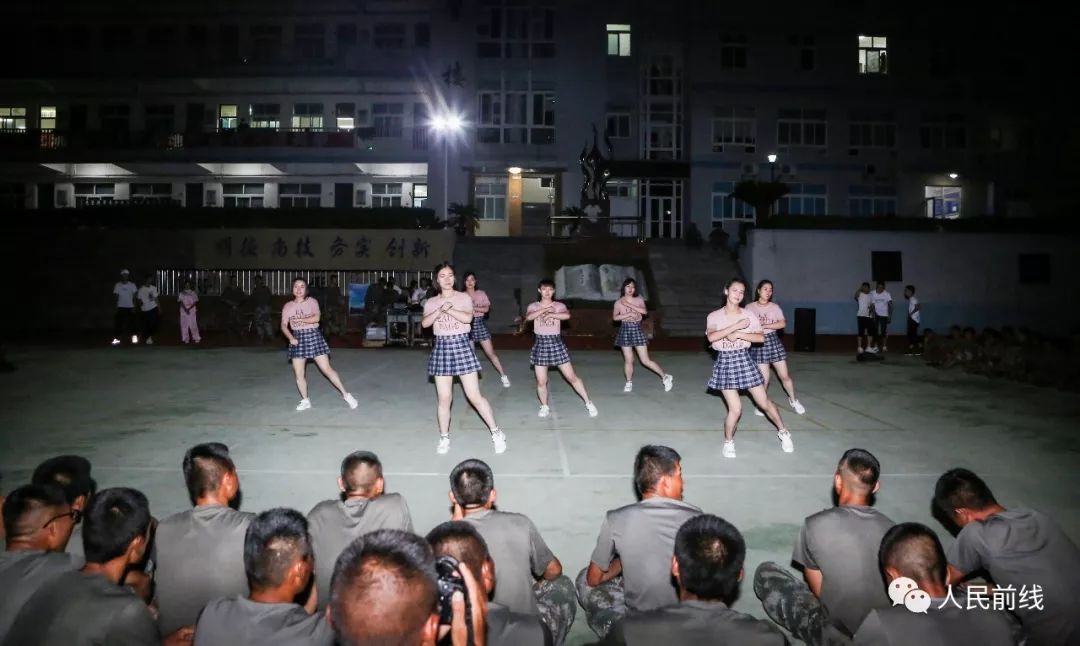 「关注」霹雳轻骑兵：训练场上最美的风景