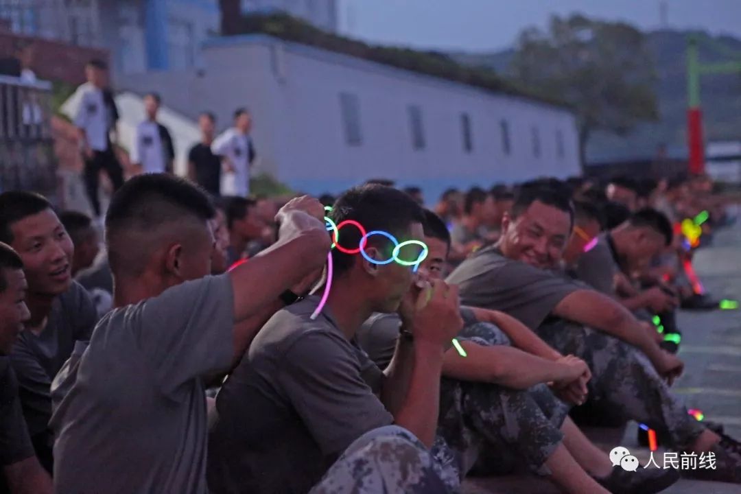 「关注」霹雳轻骑兵：训练场上最美的风景