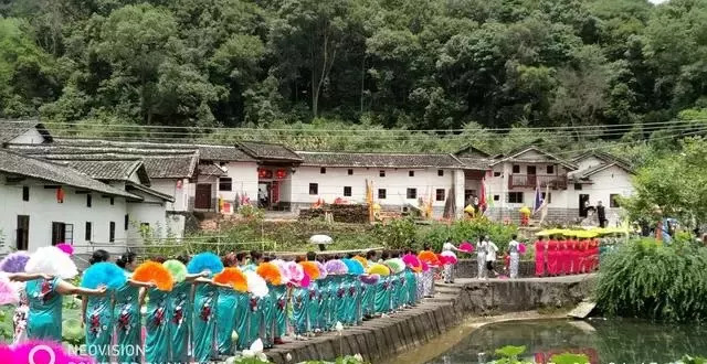 韶关曲江乳源诗友结袂自然游集诗三十首