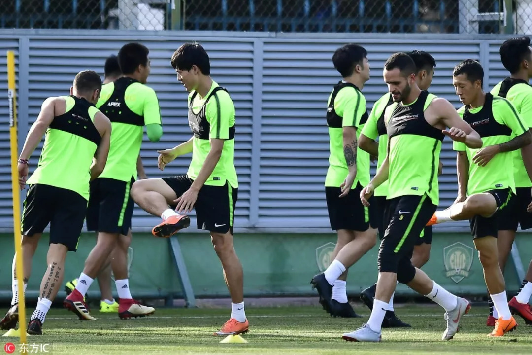 施密特最新比分预测,施密特新赛季阵容