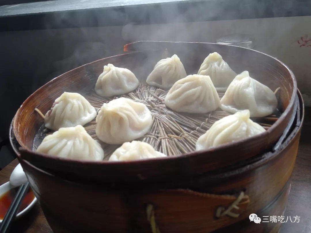 当年要是我没去批发美容美发产品，现在哪里还有小杨生煎的机会！